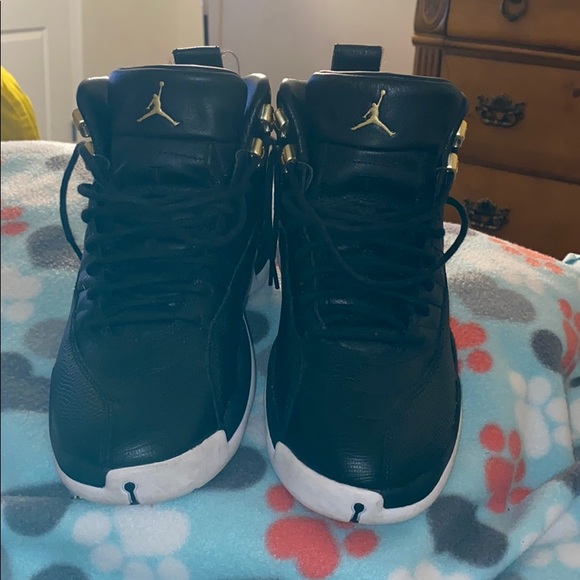 Jordan’s 12 size 9 - Picture 1 of 5
